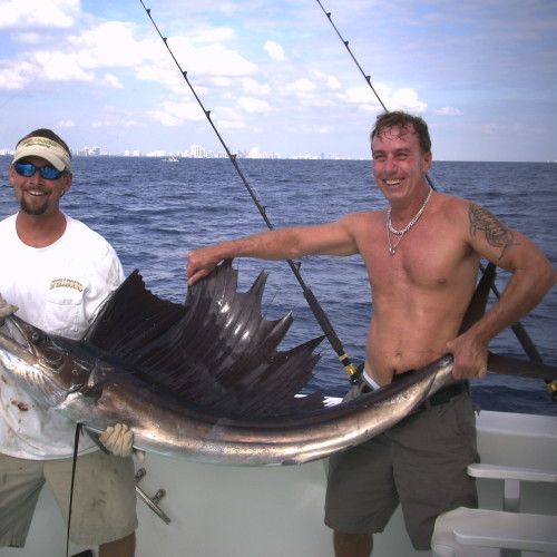 Yachts-Riviera-Maya-Deep-Sea-Fishing-Red-Snapper