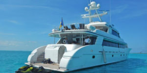 132-mega-yacht-service