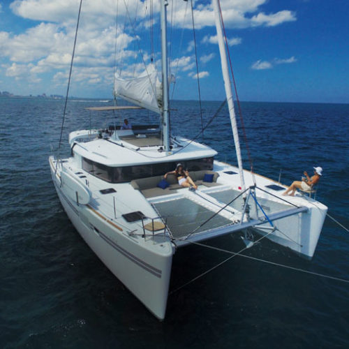 lagoon-450f-bigexterior