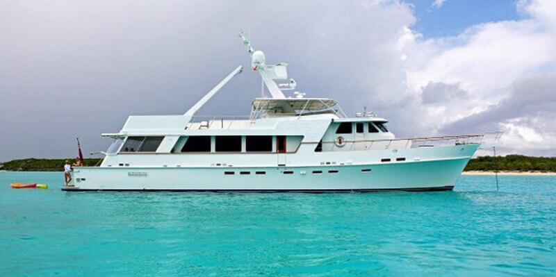 95-luxury-yacht
